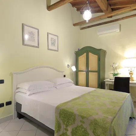 Relais Lavagnini 2*